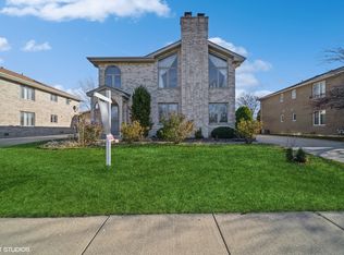 7127 S 86th Ave, Justice, IL 60458