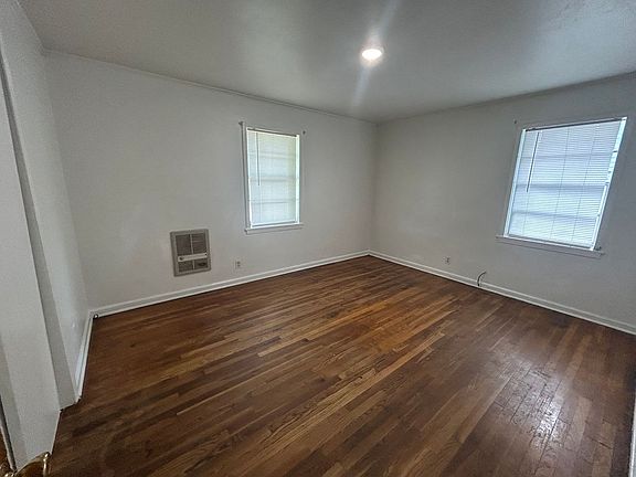 5th image of 1125 Edgewood Ave