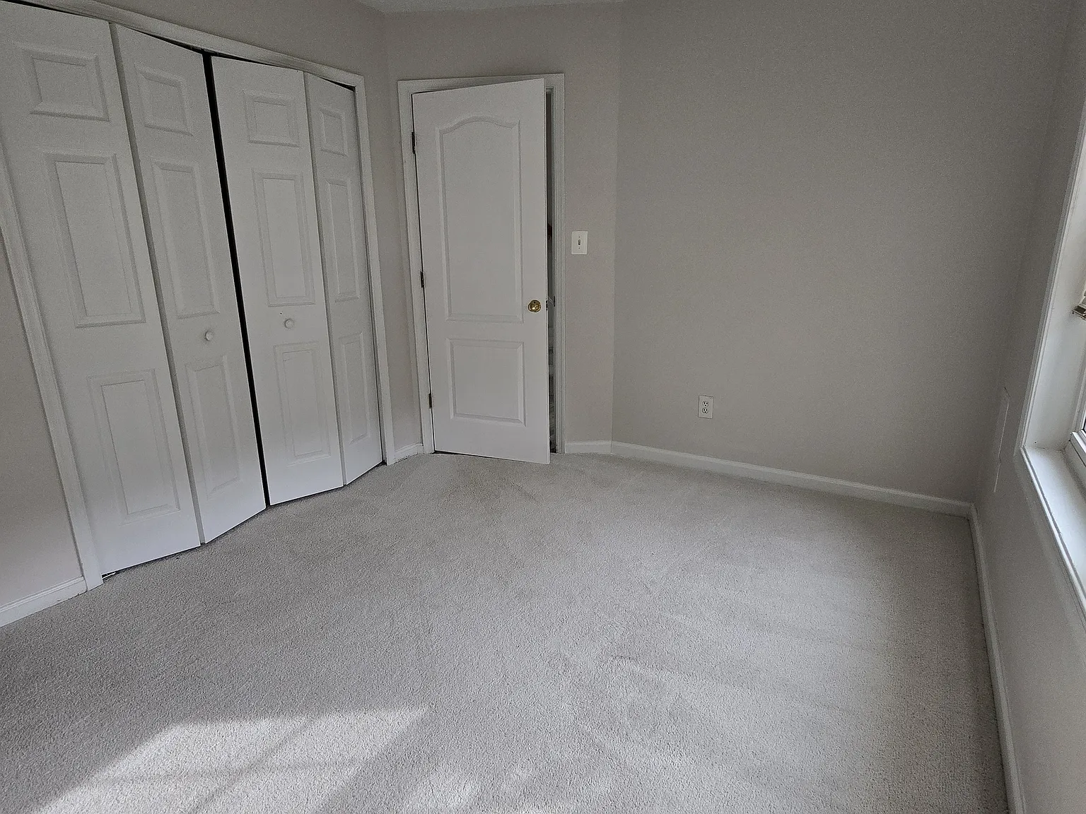 4 bed, 3.5 bath, 2154 sqft, $3,150 — Photo 3