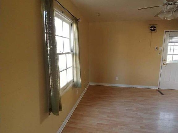 4th image of 1805 Southwood Dr