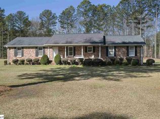204 Greenpond Rd, Fountain Inn, SC 29644