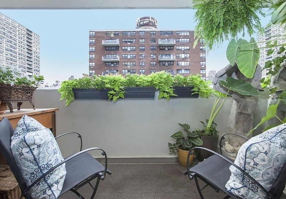 1st image of 100 W 94th St APT 8D