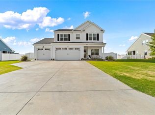 122 Gander Dr, Moyock, NC 27958