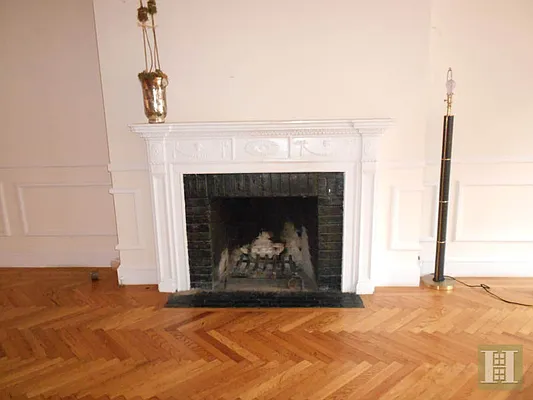 Rented by Halstead Real Estate | media 32