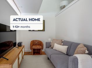 123 E 54th St APT 4D, New York, NY 10022