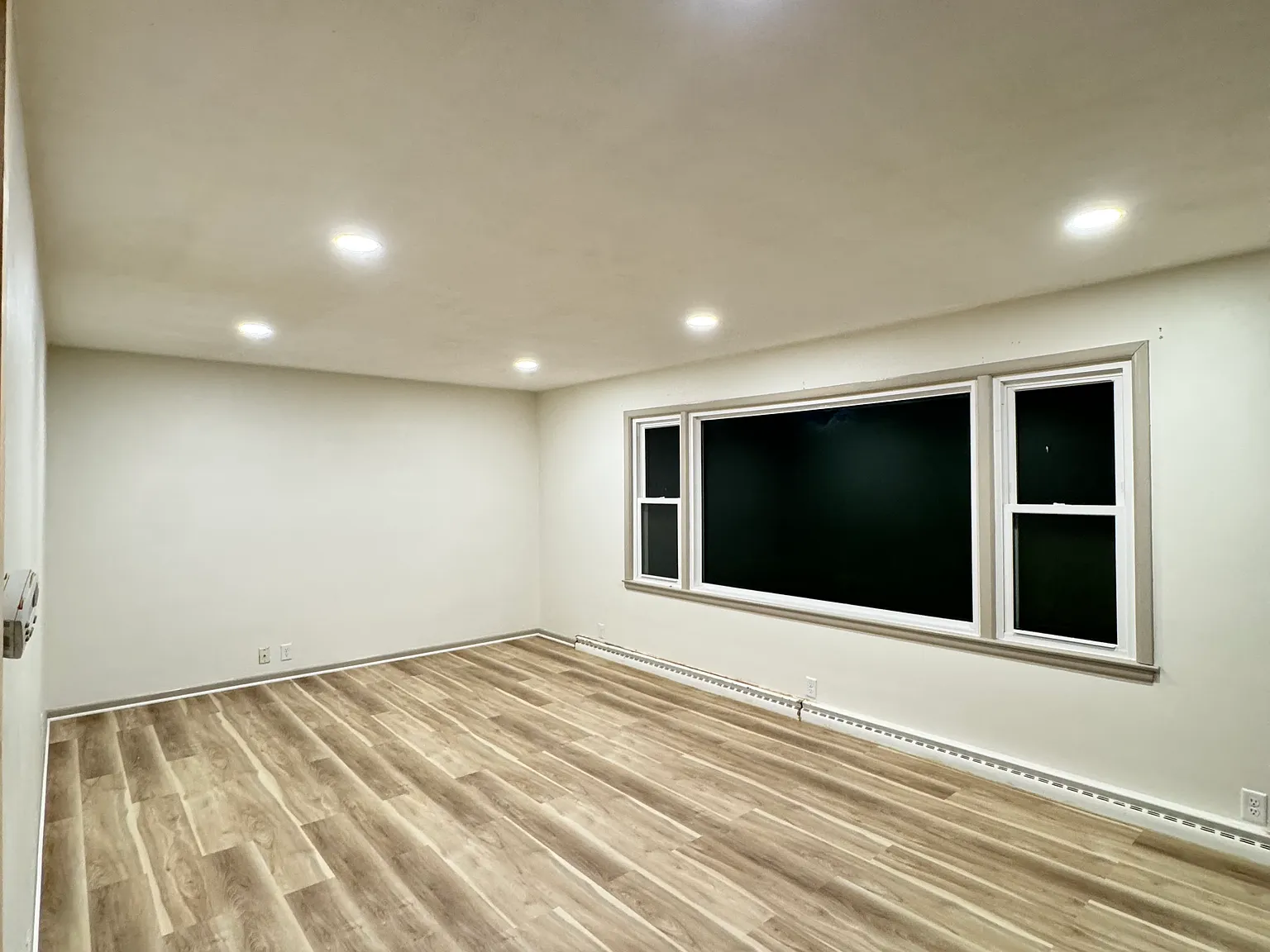 3 bed, 1892 sqft, $1,500 — Photo 4