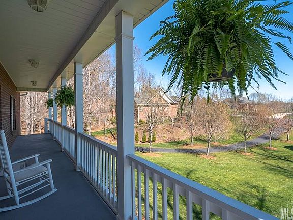 5th image of 4212 Rainbow Hills Dr