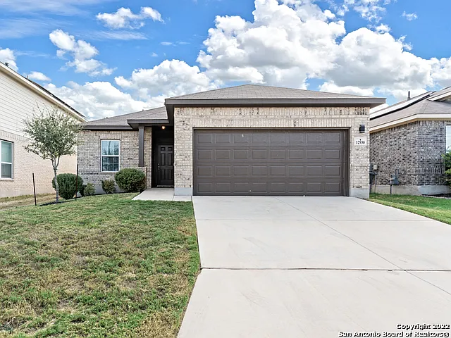 12930 Cedarcreek Trl — Photo 3