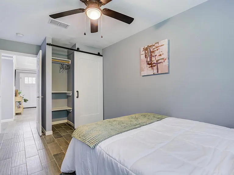 541 Circle Dr — Photo 31