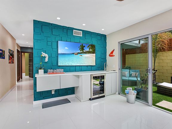 2nd image of 2033 E Ramon Rd APT 3B