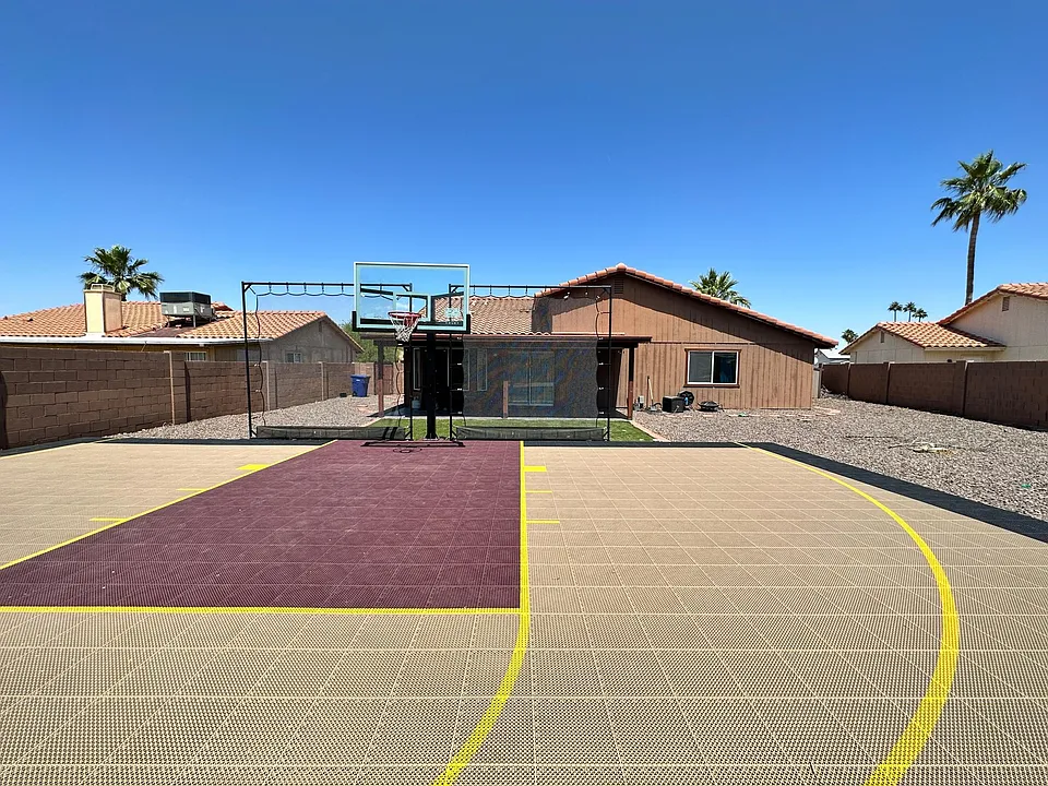 2179 W Calle Del Norte Dr