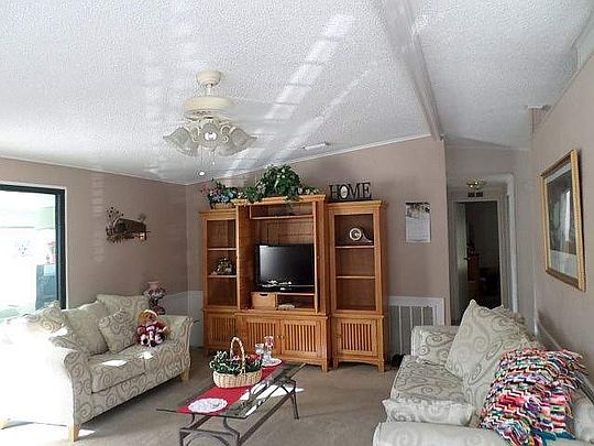 1st image of 2303 Sandlewood Ln