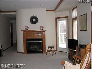 4th image of 408 Danvers Ct