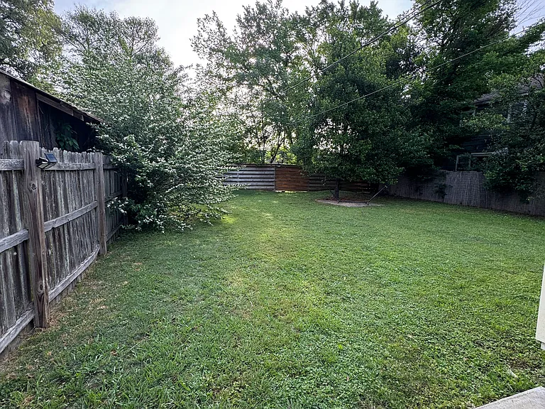 112 Leflore Ave — Photo 19