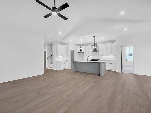 2nd image of 2523 Butlers Green Cir