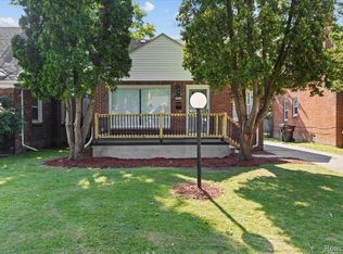 19307 Montrose St, Detroit, MI 48235