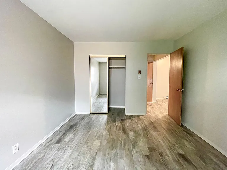2310 N Oakwood Ave #2 — Photo 12