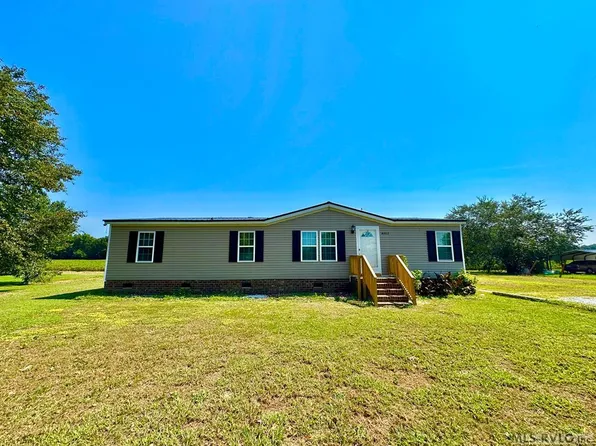 4002 Governors Rd, Kelford, NC 27847