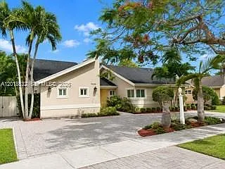 9005 SW 102nd Ct Photo 1