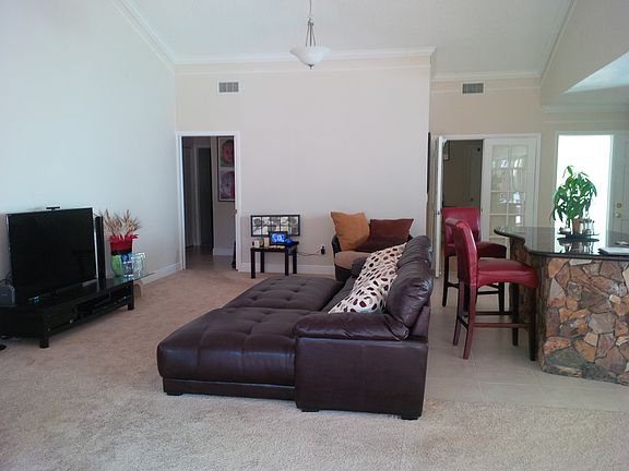 5th image of 4823 Nw 101 Place