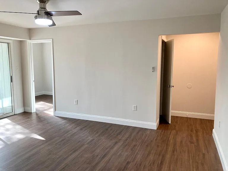 Spacious living room