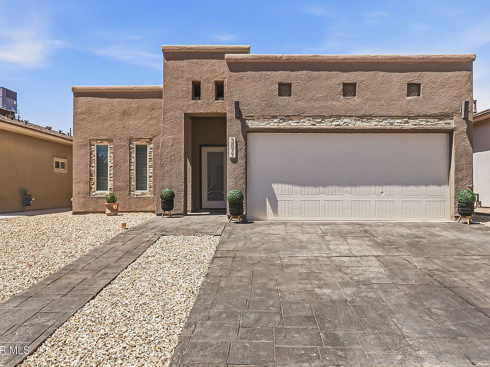 1st image of 3877 Loma Dante Dr