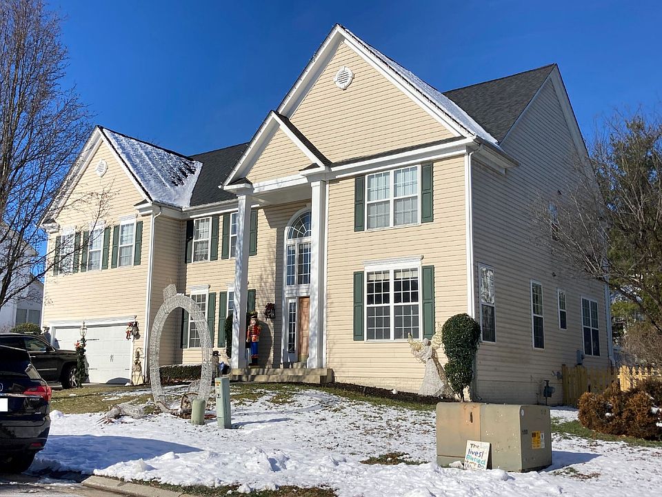 2nd image of 43042 Kingsport Dr