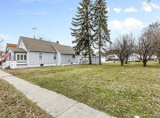 1123 Oak St, Port Huron, MI