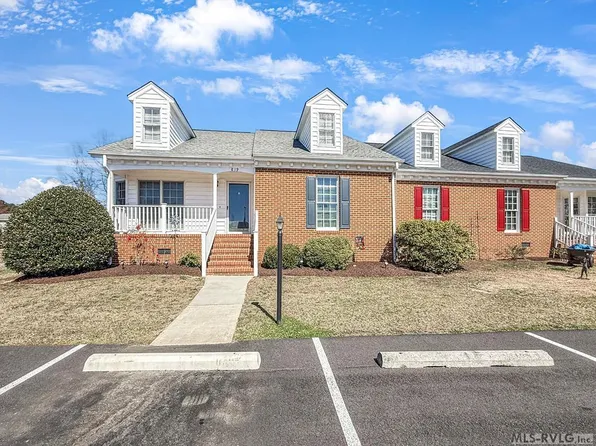 819 Lees Ct, South Hill, VA 23970