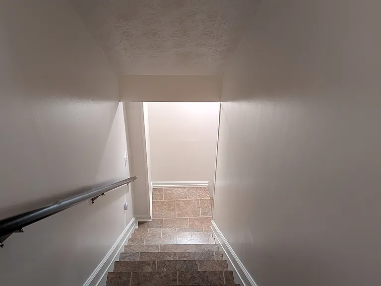 1075 Raintree Dr #1 — Photo 8