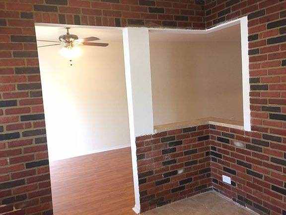 4th image of 748 Cove Pt