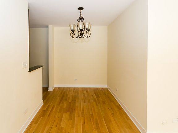 5th image of 625 W Wrightwood Ave #D022