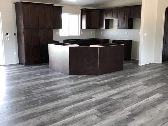 5th image of 11651 Jacaranda Ave