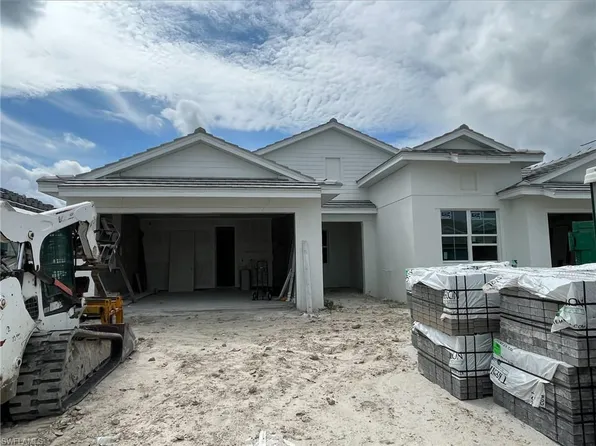 9236 Cayman DR, NAPLES, FL 34114