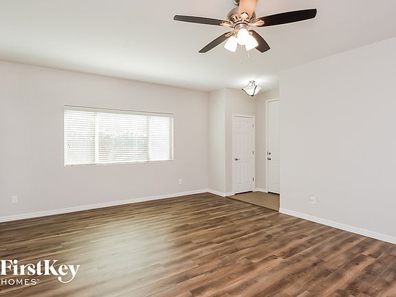 4th image of 1408 W Nectarine Ave