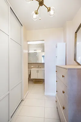 Sold by Compass | media 6