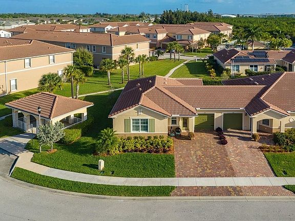 2nd image of 258 Provence Pl