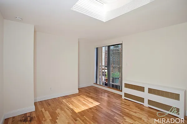 Rented by Mirador Real Estate | media 13