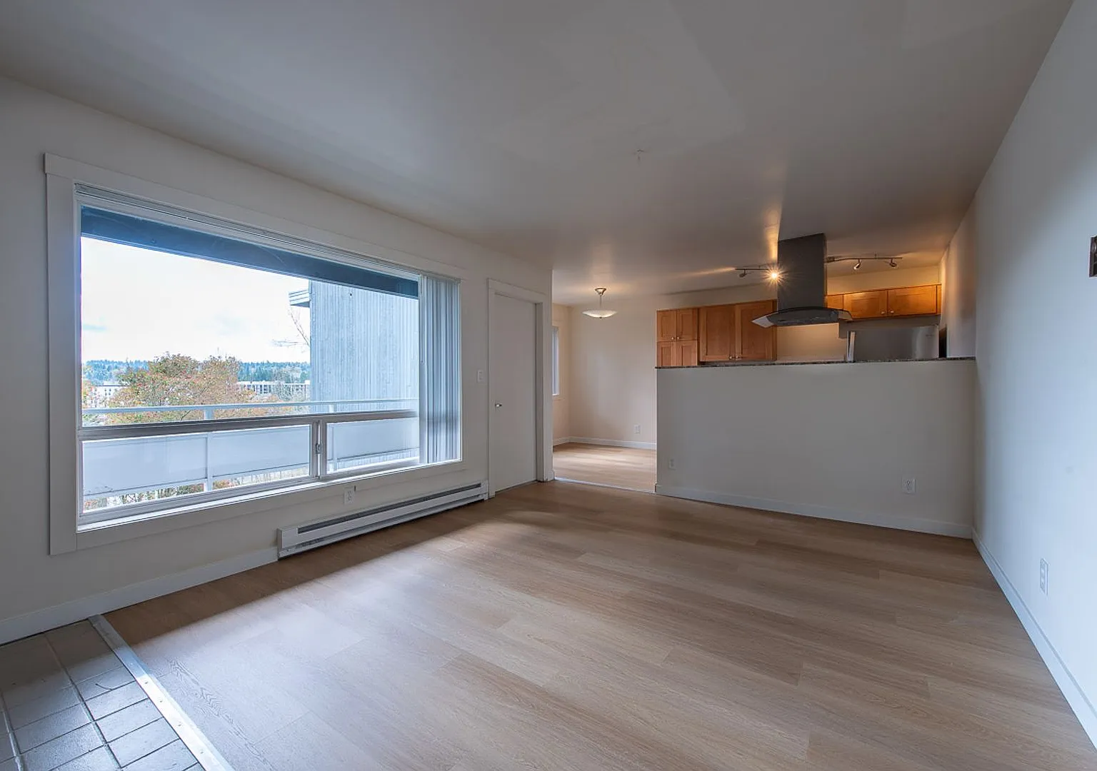 Updated 2bed/1bath in Prime Redmond Location! — Photo 4