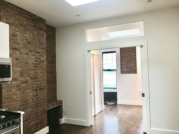 3rd image of 442 10th Ave #5