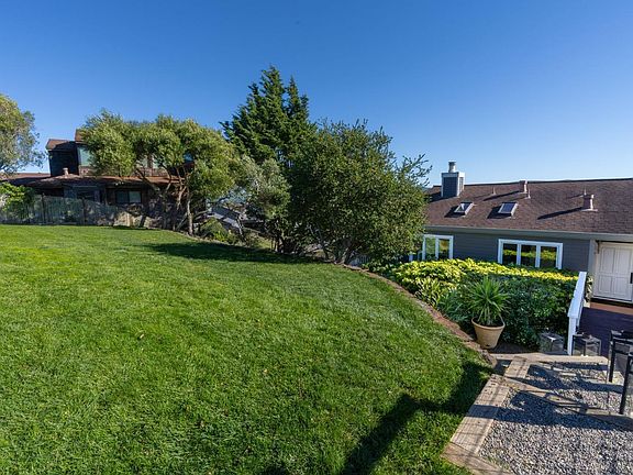 3rd image of 1235 Waterview Drive