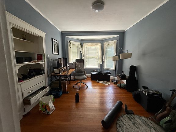 4th image of 72 Newbury Ave #2