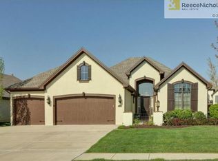 2101 NE 101st Ct, Kansas City, MO 64155