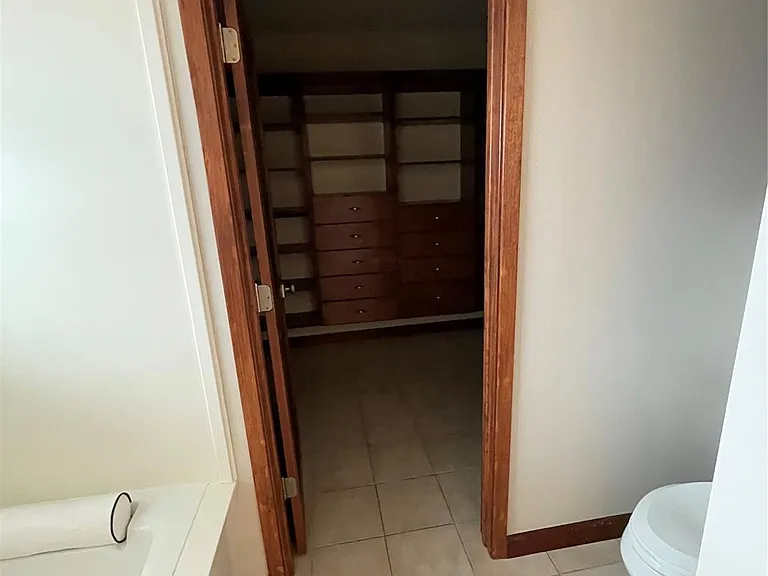 3229 Westridge St — Photo 11