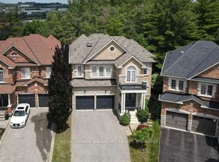 488 Foxcroft Blvd, Newmarket, ON L3X3L7