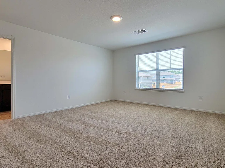 325 Brody Ln — Photo 11