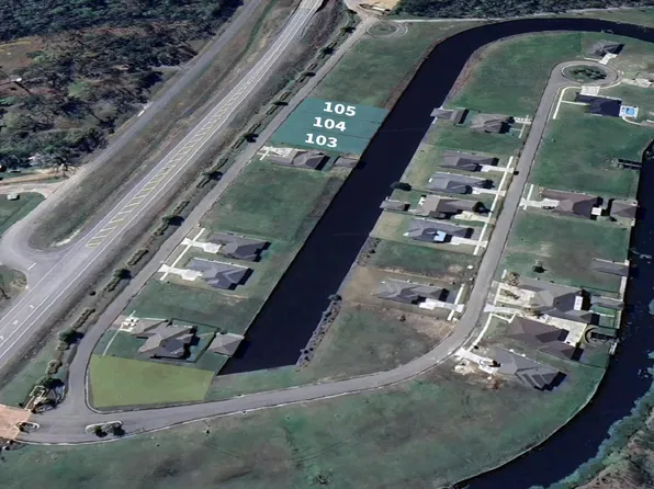21441 Blue Fin Dr, Springfield, LA 70462