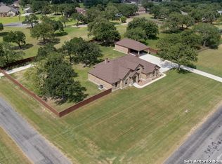 109 Woodlands Dr, La Vernia, TX 78121
