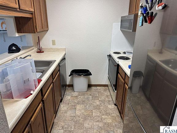 4th image of 1000 9th St S APT 118
