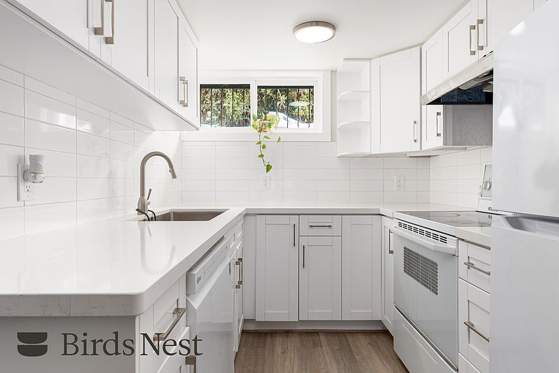 Vancouver Apartment for rent - 2 Bedrooms — photo 8